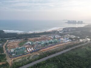 אתר הנופש והגלישה ריואה ביי (Riyue Bay Surf Resort). התמונה באדיבות China Tourism Group